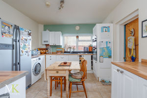 Photo 27- click for photo gallery